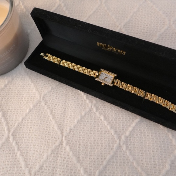 Vintage White Diamonds Elizabeth Taylor Timepiece - Picture 2 of 8